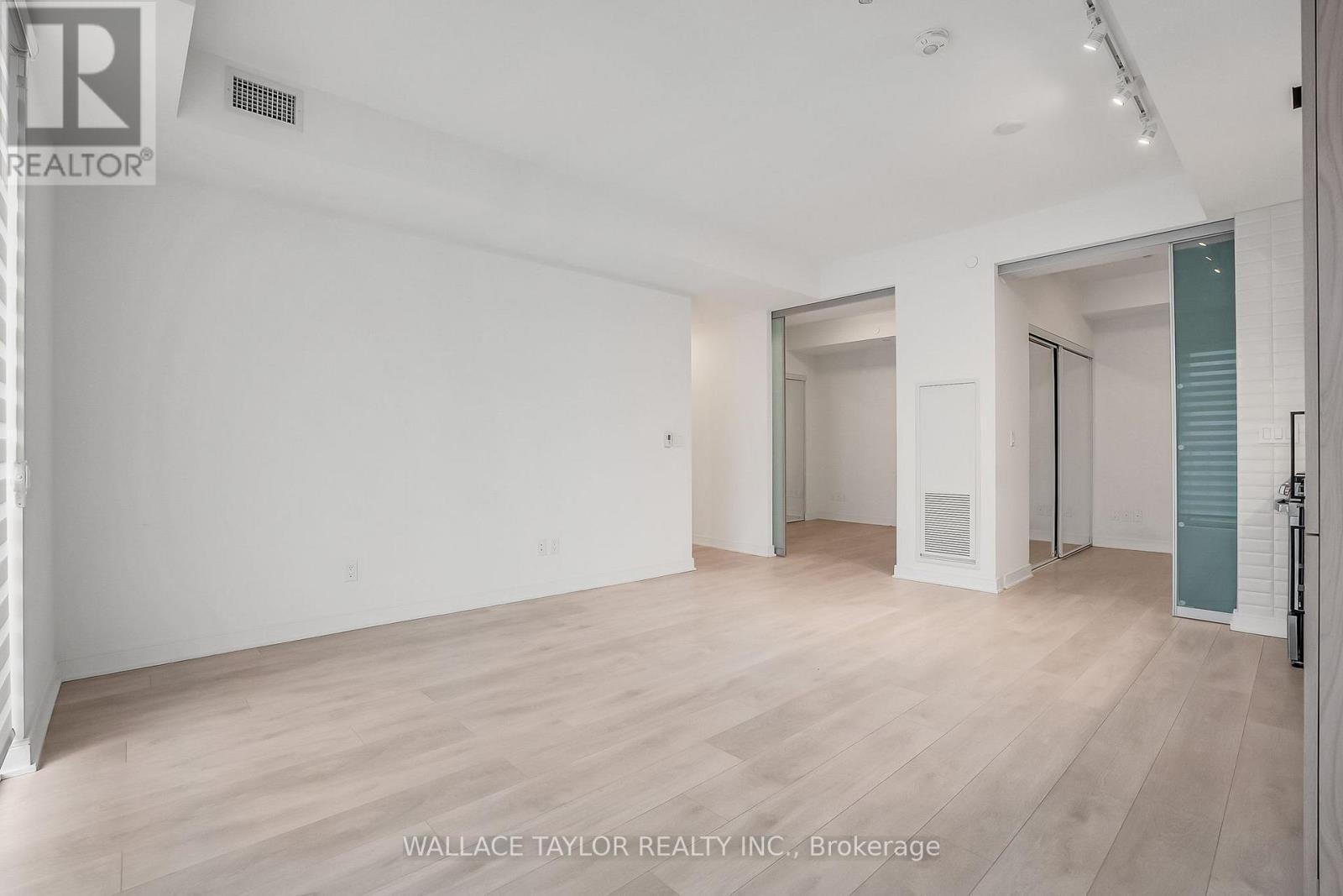 12 - 35 Rolling Mills Road, Toronto, ON - Indoor Photo Showing Other Room