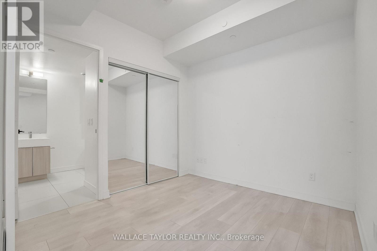 12 - 35 Rolling Mills Road, Toronto, ON - Indoor Photo Showing Other Room