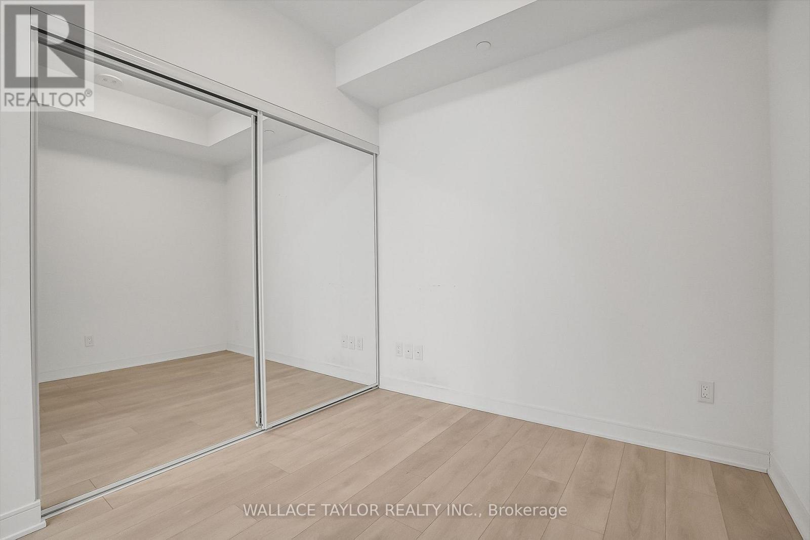 12 - 35 Rolling Mills Road, Toronto, ON - Indoor Photo Showing Other Room