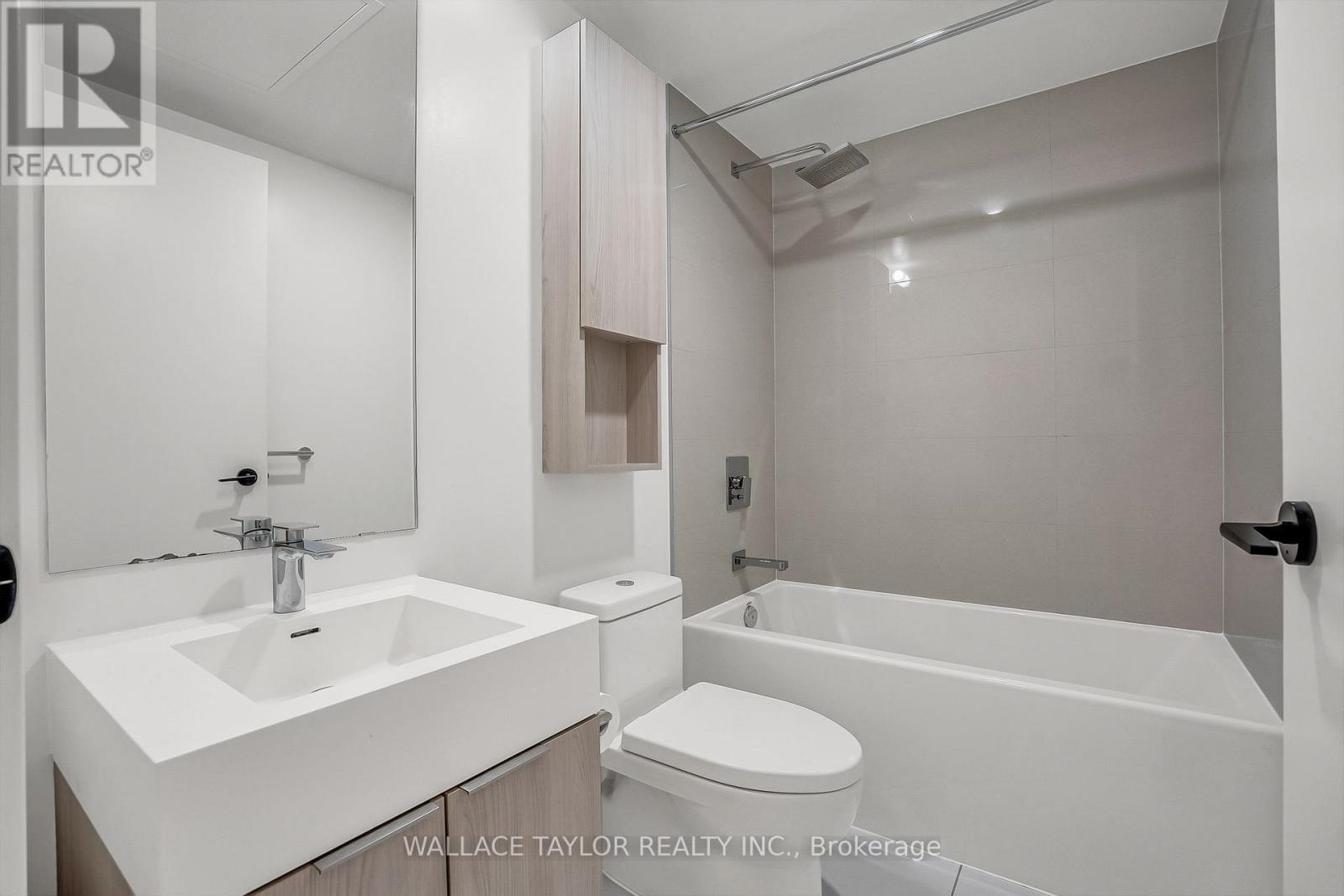 12 - 35 Rolling Mills Road, Toronto, ON - Indoor Photo Showing Bathroom