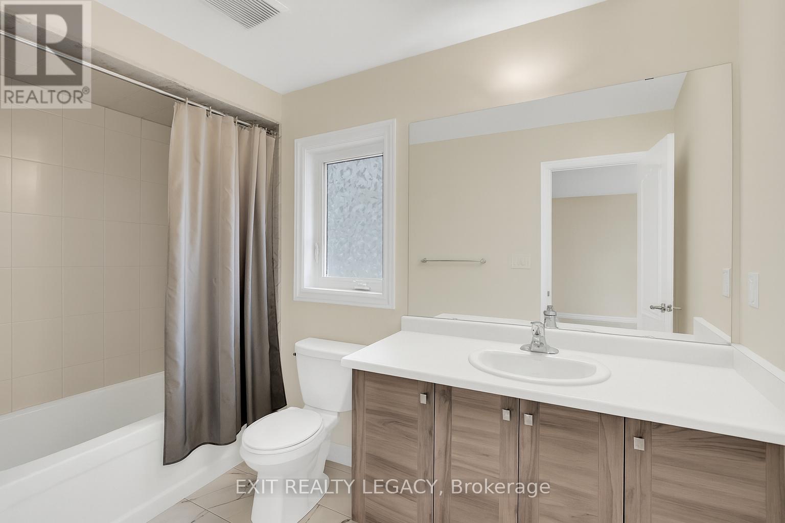 15 Sunhaven Lane, Thorold, ON - Indoor Photo Showing Bathroom
