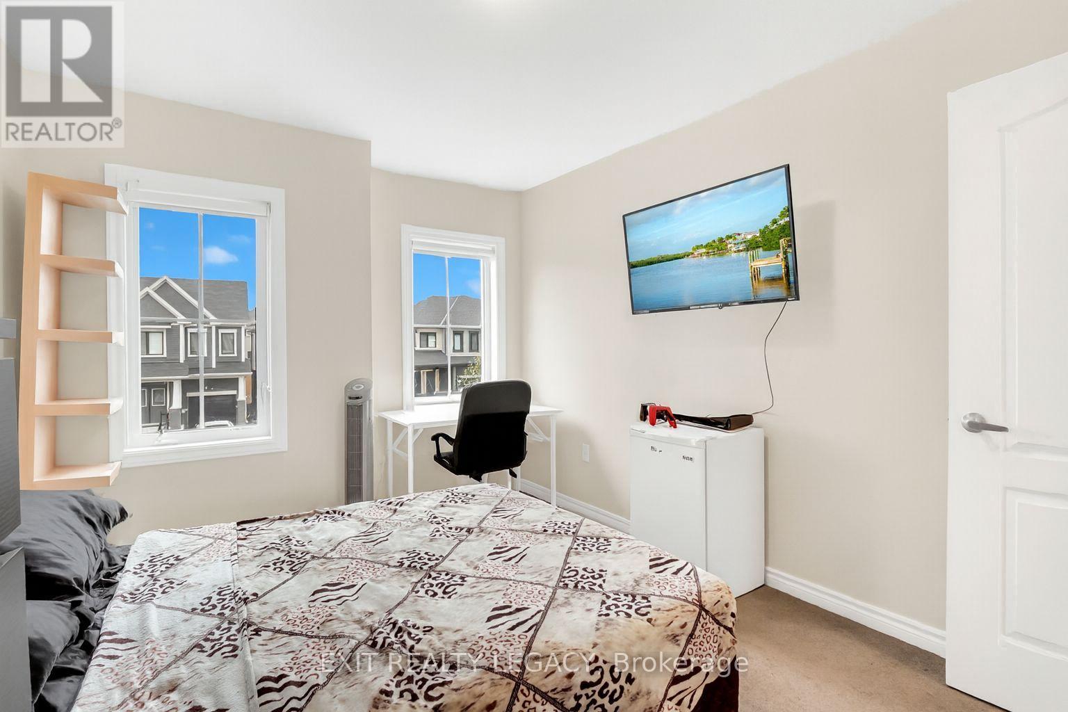 15 Sunhaven Lane, Thorold, ON - Indoor Photo Showing Bedroom