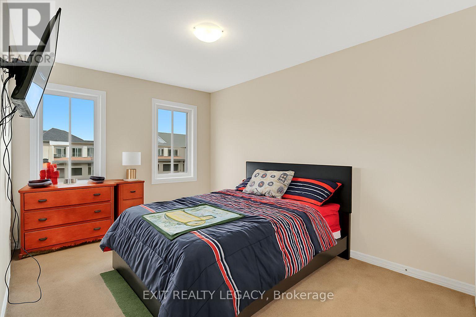 15 Sunhaven Lane, Thorold, ON - Indoor Photo Showing Bedroom