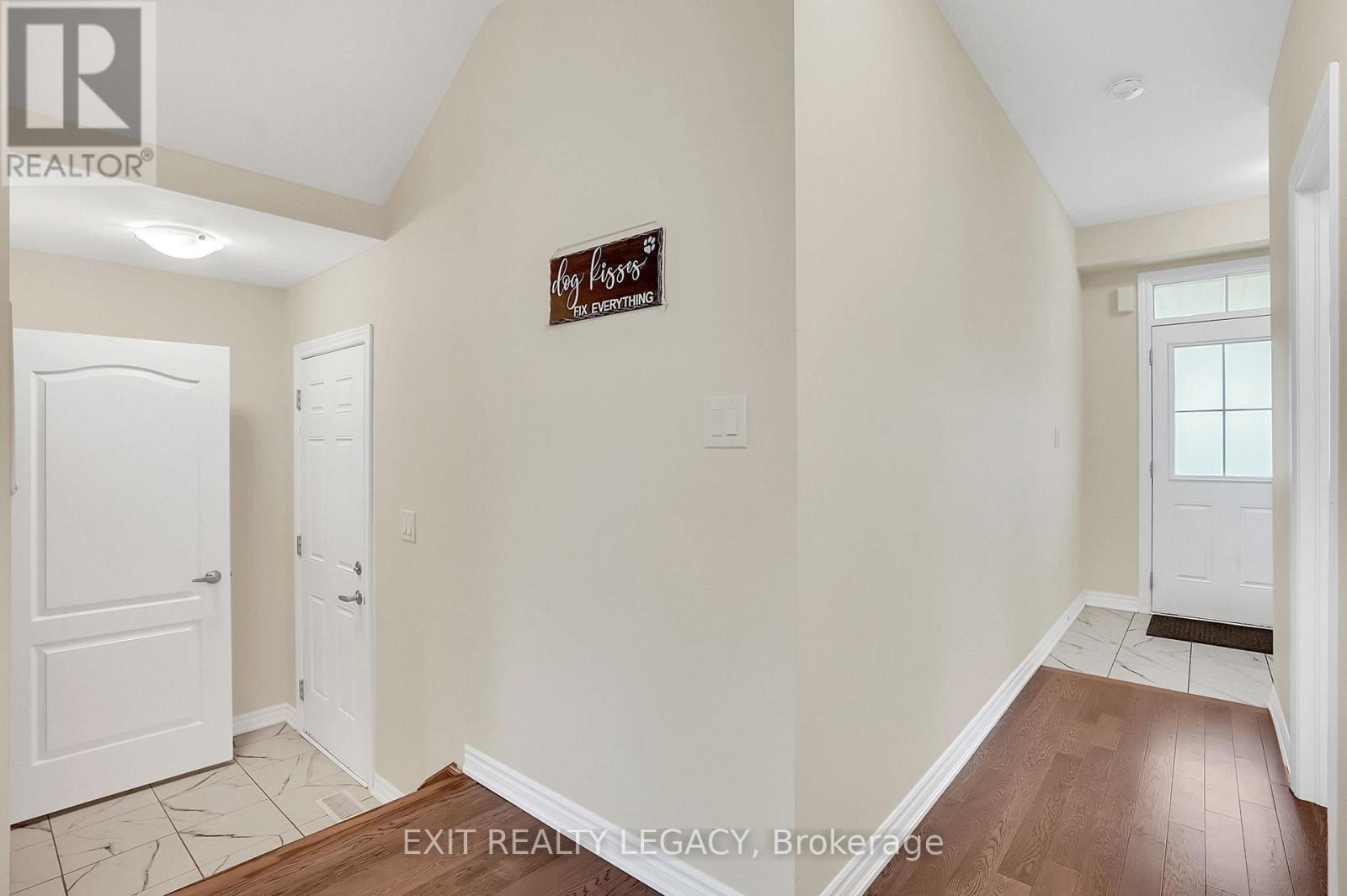 15 Sunhaven Lane, Thorold, ON - Indoor Photo Showing Other Room