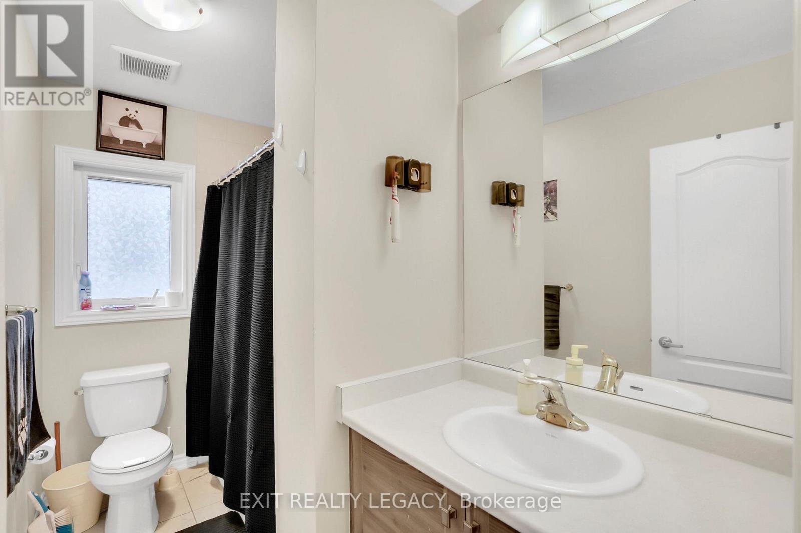 15 Sunhaven Lane, Thorold, ON - Indoor Photo Showing Bathroom