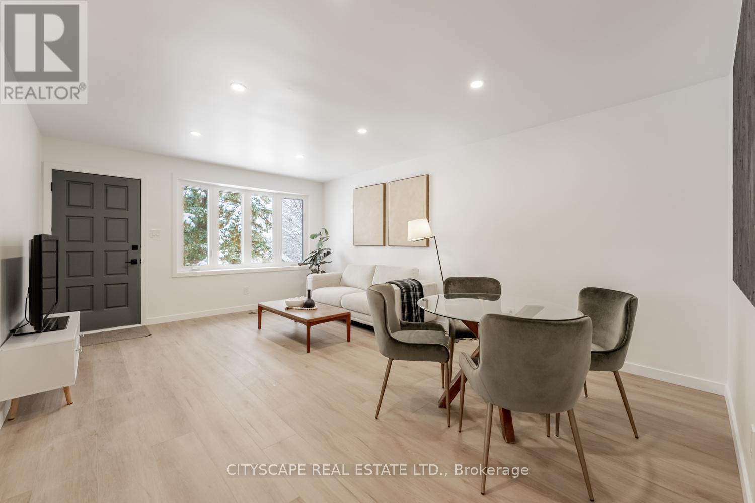 79 Henry Street, Cambridge, ON - Indoor