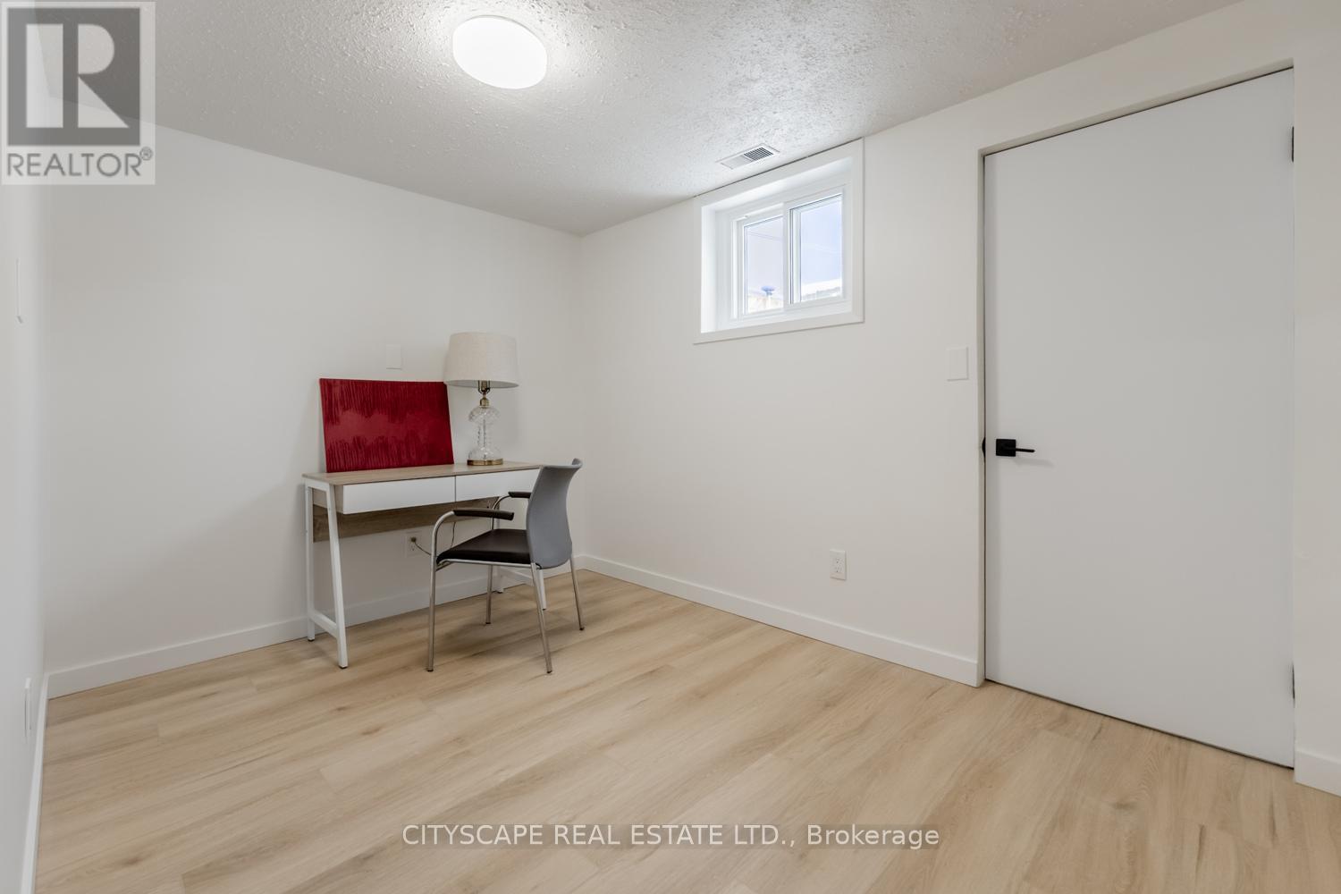 79 Henry Street, Cambridge, ON - Indoor Photo Showing Other Room