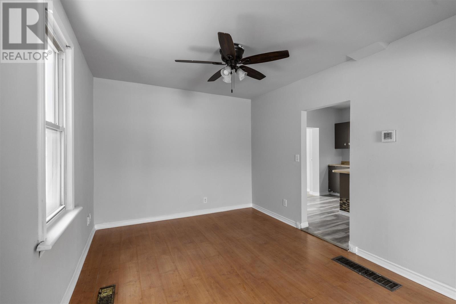 32 Cathcart St, Sault Ste. Marie, ON - Indoor Photo Showing Other Room