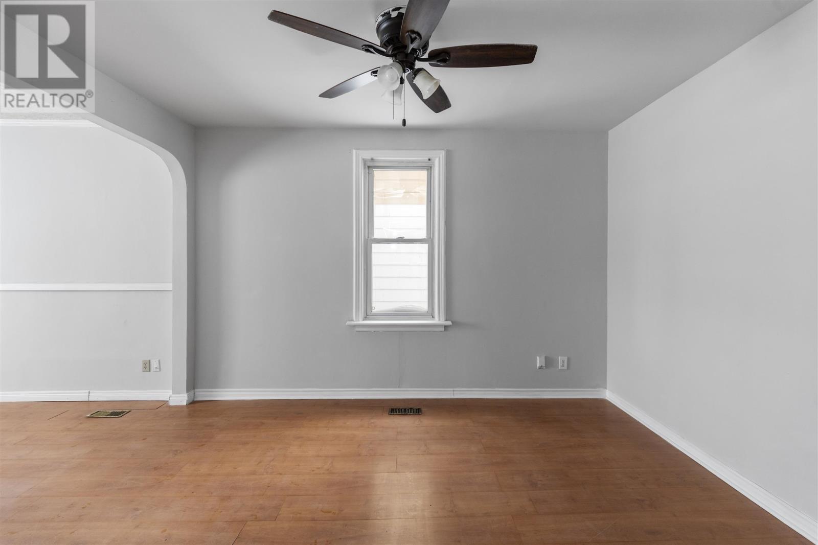 32 Cathcart St, Sault Ste. Marie, ON - Indoor Photo Showing Other Room