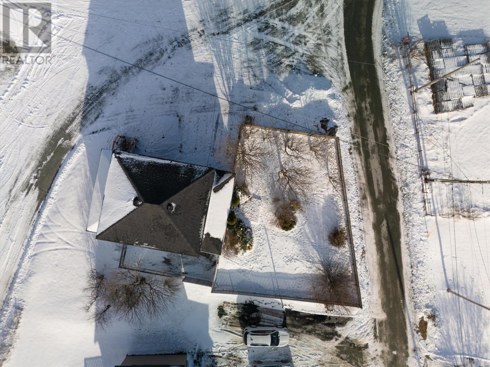 7-9 Grassey Road, Pouch Cove, NL - Outdoor