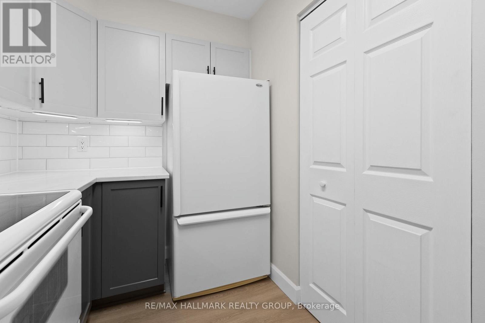 100 - 455 Canteval Terrace, Ottawa, ON - Indoor Photo Showing Kitchen