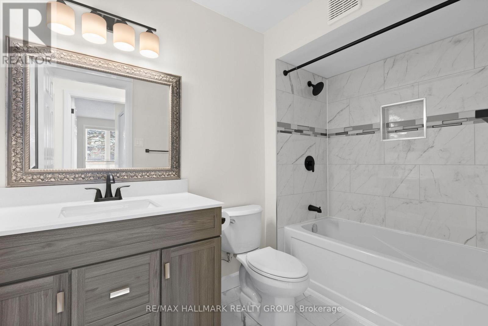 100 - 455 Canteval Terrace, Ottawa, ON - Indoor Photo Showing Bathroom