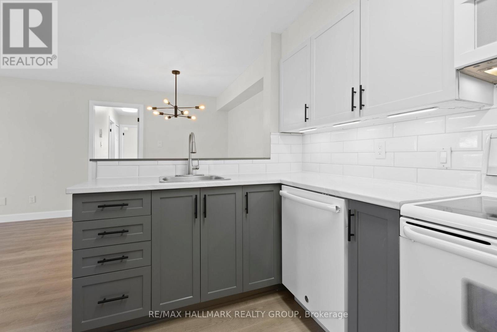 100 - 455 Canteval Terrace, Ottawa, ON - Indoor Photo Showing Kitchen
