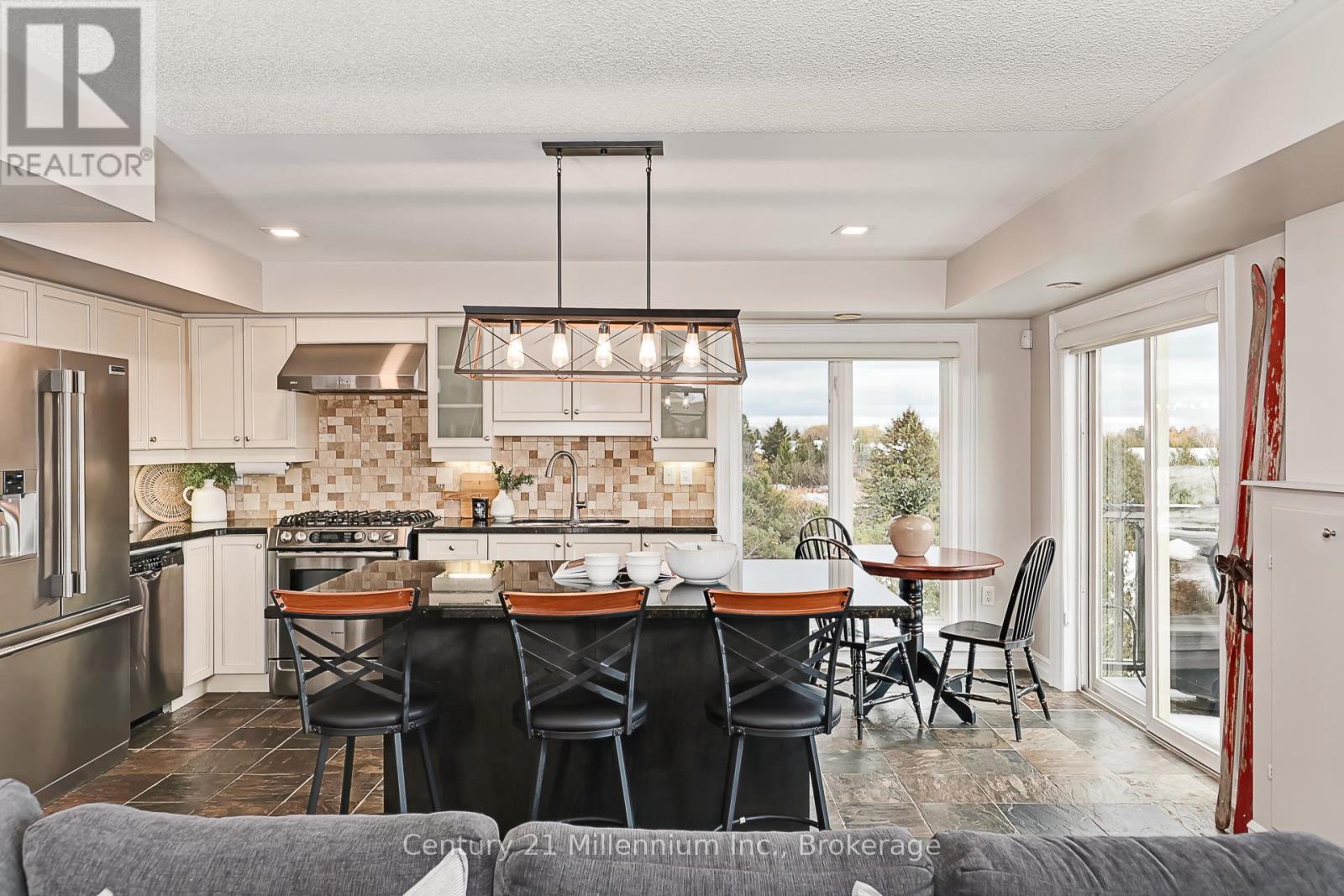 201 - 6 Joseph Trail, Collingwood, ON - Indoor