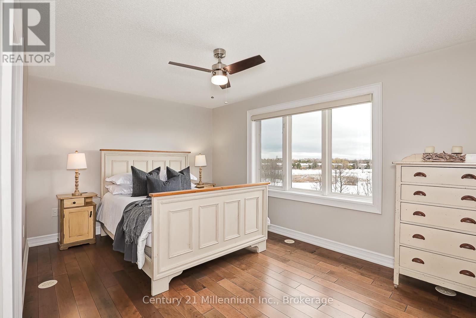 201 - 6 Joseph Trail, Collingwood, ON - Indoor Photo Showing Bedroom