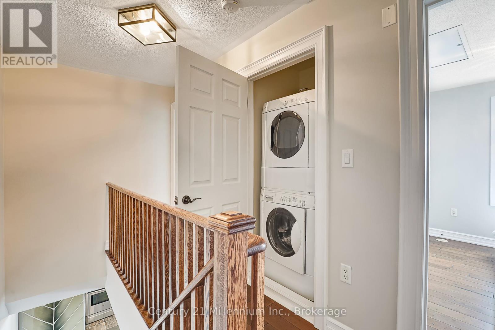 201 - 6 Joseph Trail, Collingwood, ON - Indoor Photo Showing Laundry Room
