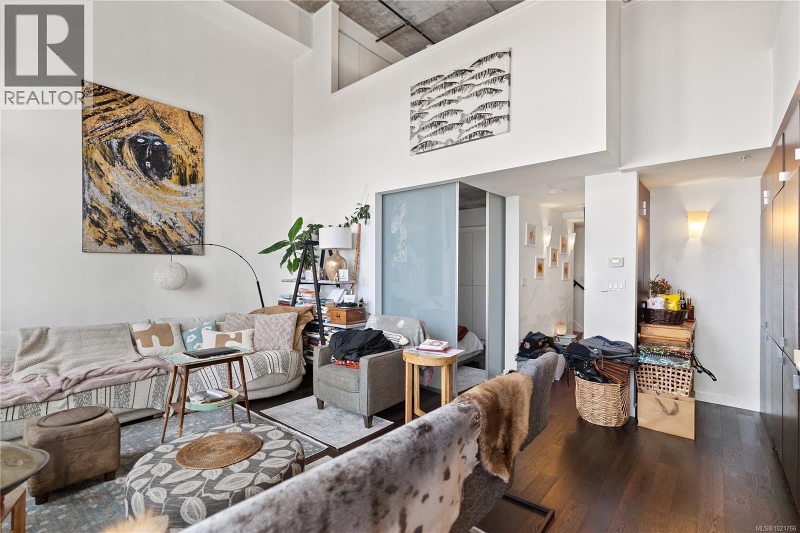 416 770 Fisgard St, Victoria, BC - Indoor