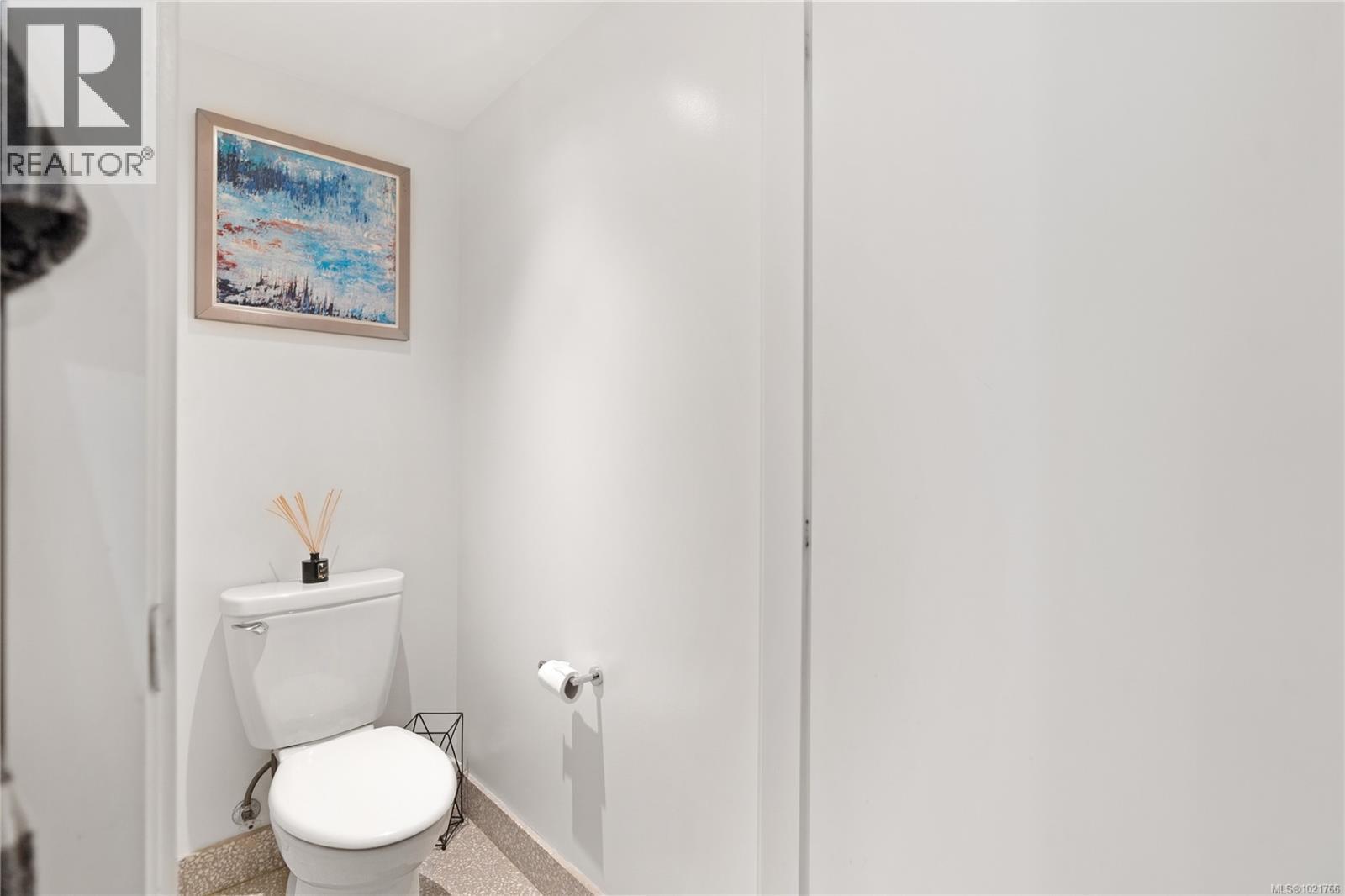 416 770 Fisgard St, Victoria, BC - Indoor Photo Showing Bathroom