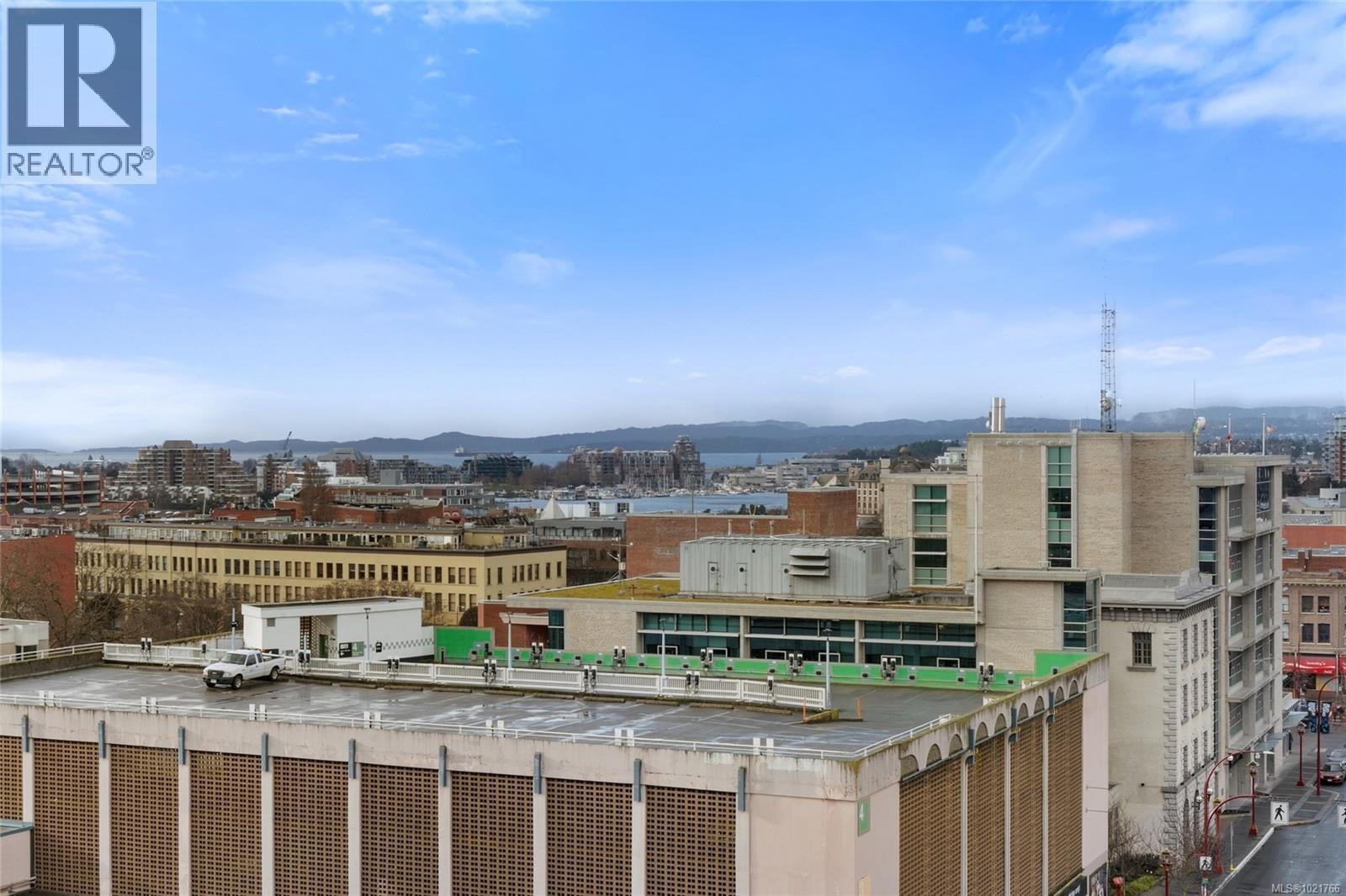 416 770 Fisgard St, Victoria, BC - Outdoor With View