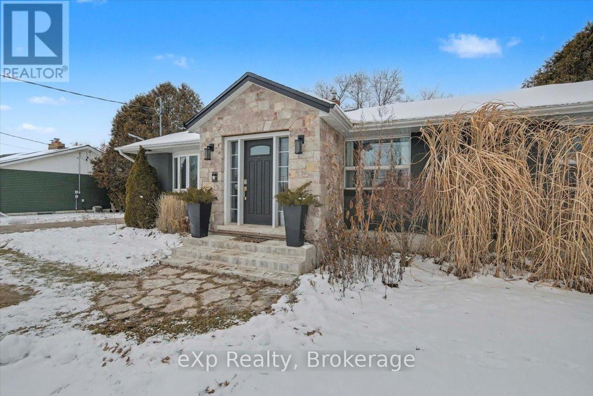7922 Hwy 7 Highway, Guelph/Eramosa, ON - Outdoor