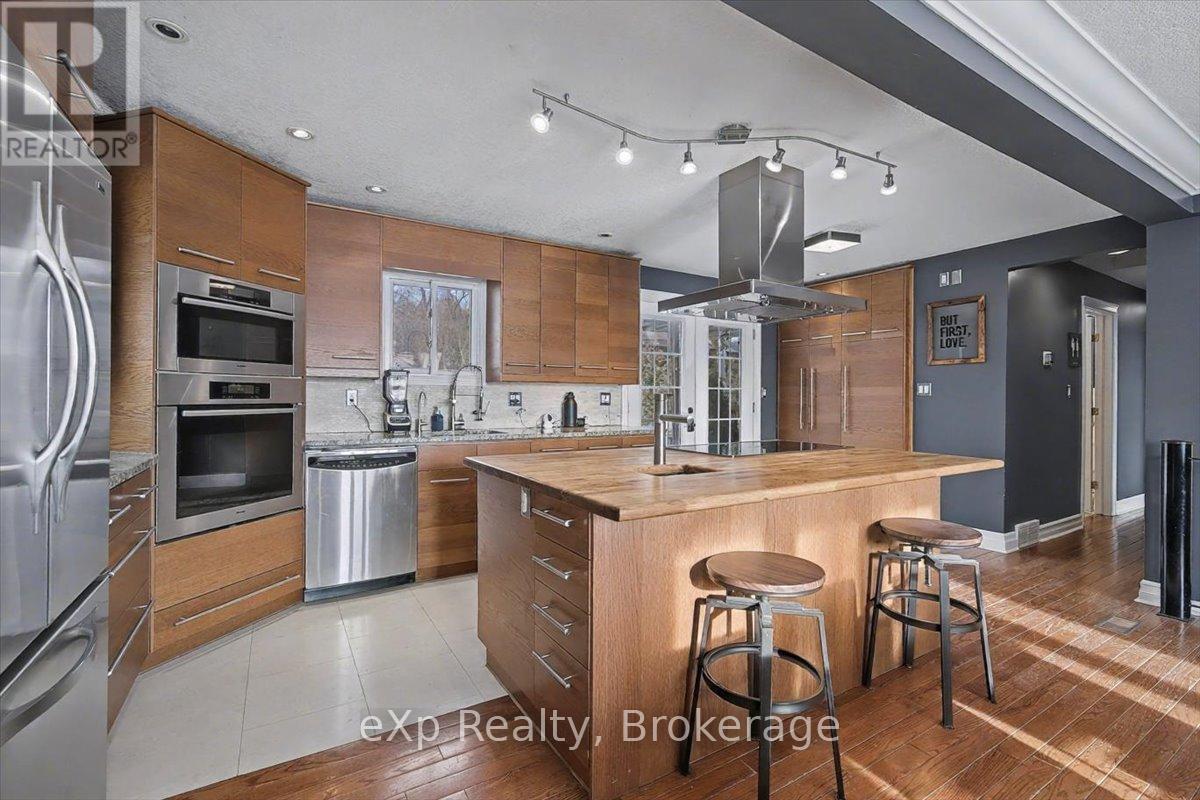 7922 Hwy 7 Highway, Guelph/Eramosa, ON - Indoor Photo Showing Kitchen