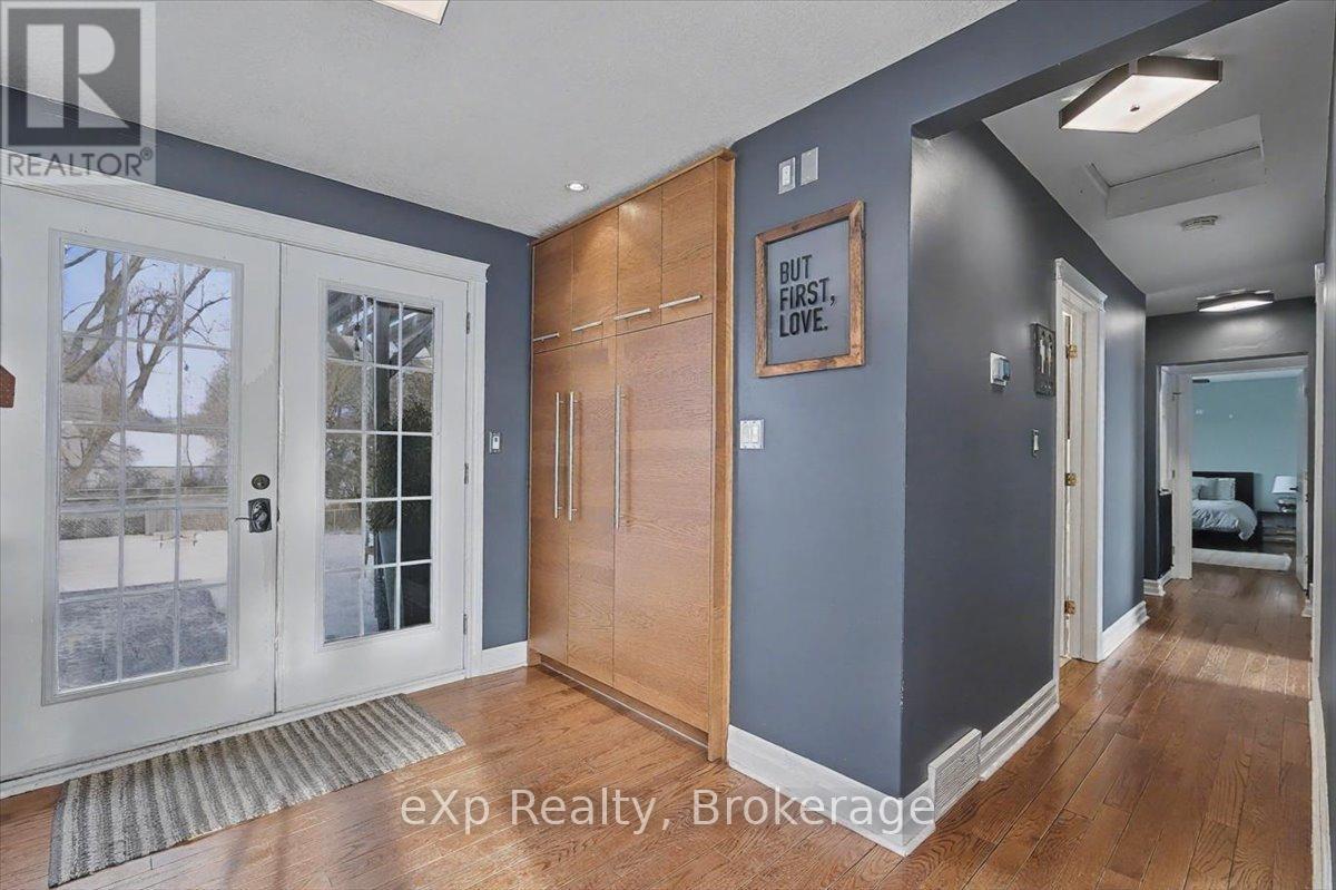 7922 Hwy 7 Highway, Guelph/Eramosa, ON - Indoor Photo Showing Other Room