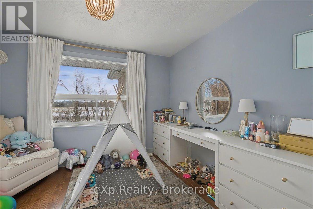 7922 Hwy 7 Highway, Guelph/Eramosa, ON - Indoor