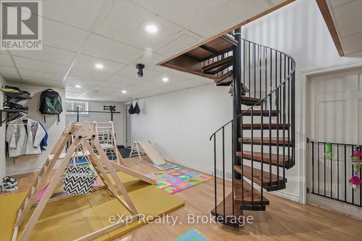 7922 Hwy 7 Highway, Guelph/Eramosa, ON - Indoor