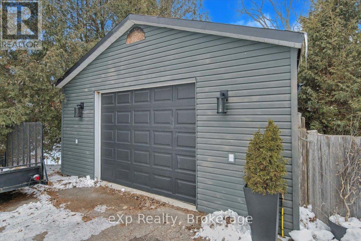 7922 Hwy 7 Highway, Guelph/Eramosa, ON - Outdoor