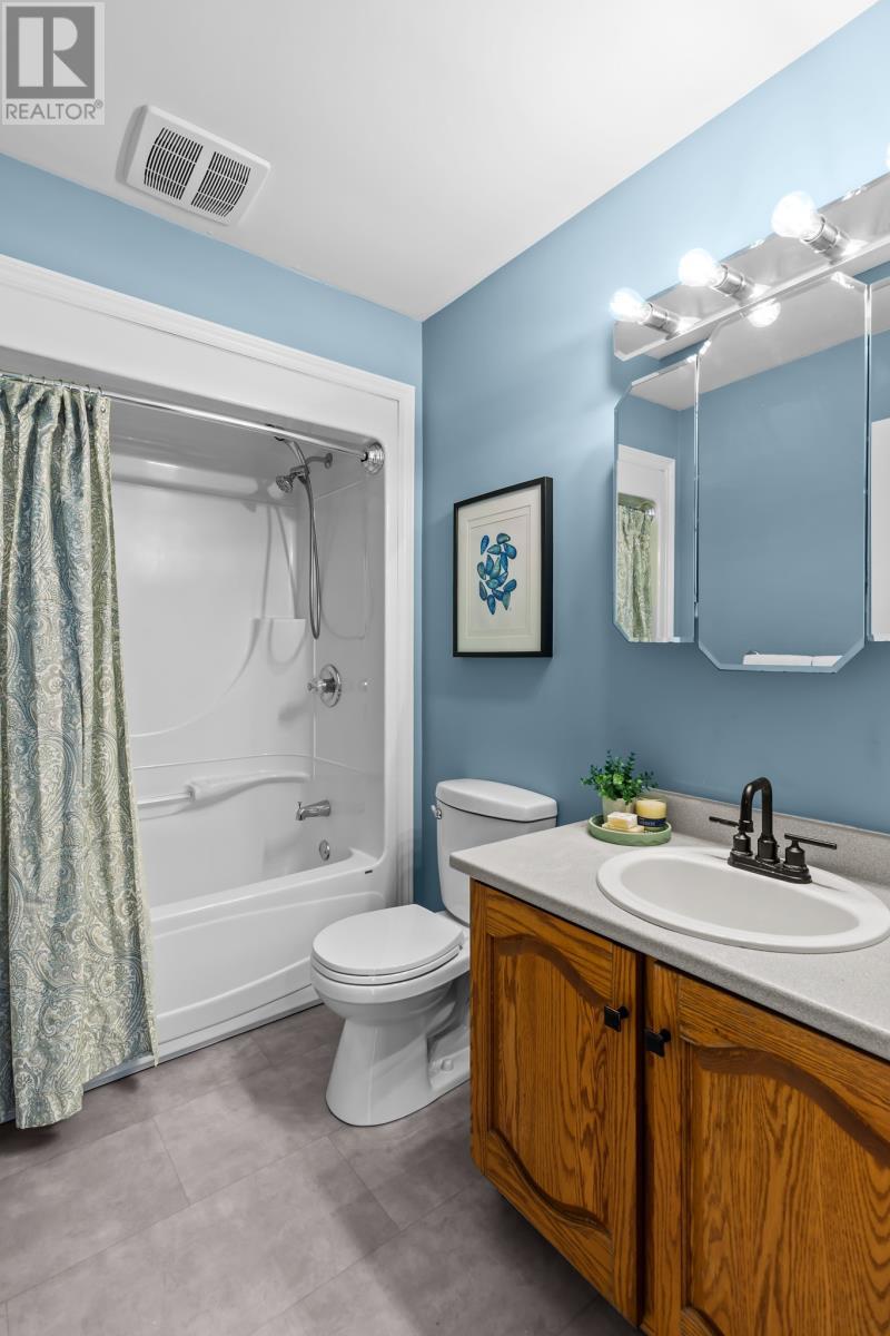 36 Malka Drive, St. John'S, NL - Indoor Photo Showing Bathroom