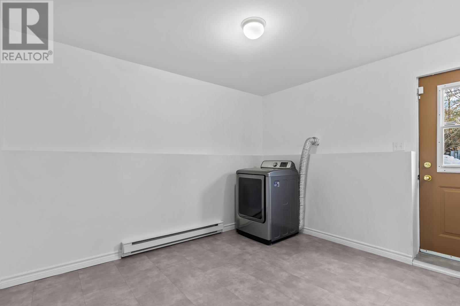36 Malka Drive, St. John'S, NL - Indoor Photo Showing Laundry Room
