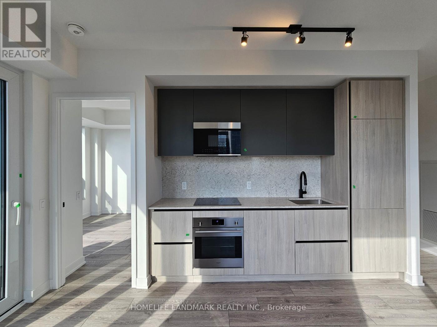 3710 - 108 Peter Street, Toronto, ON - Indoor Photo Showing Kitchen With Upgraded Kitchen