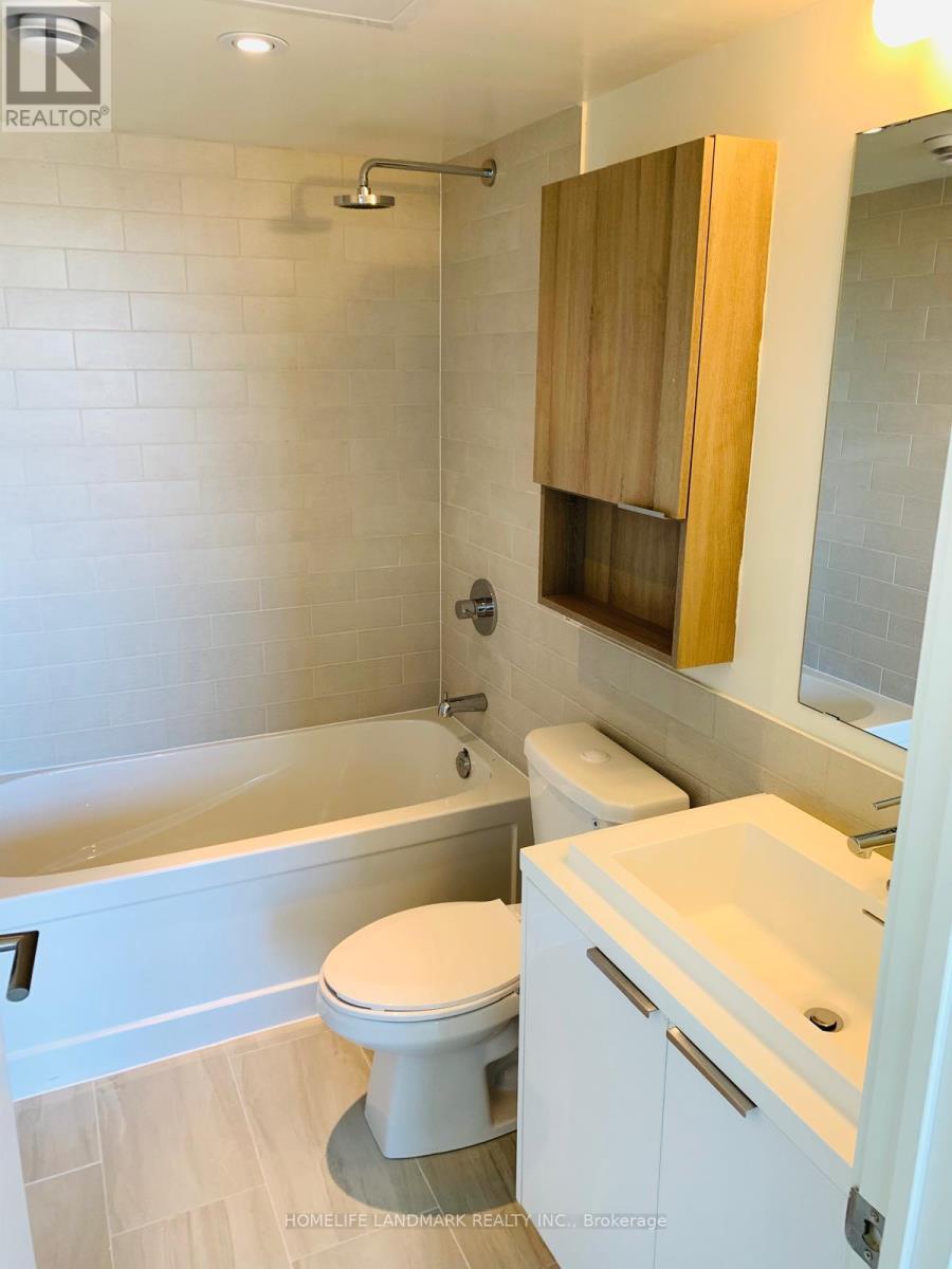 N1805 - 6 Sonic Way, Toronto, ON - Indoor Photo Showing Bathroom