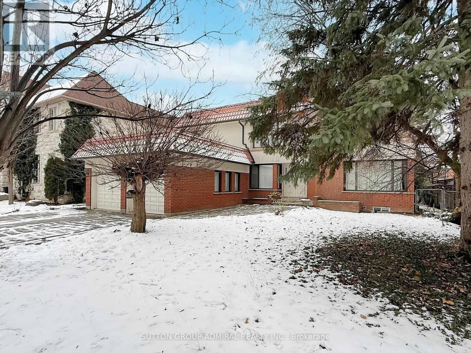 95 Caines (Main And Second Floor) Avenue, Toronto, ON - Outdoor