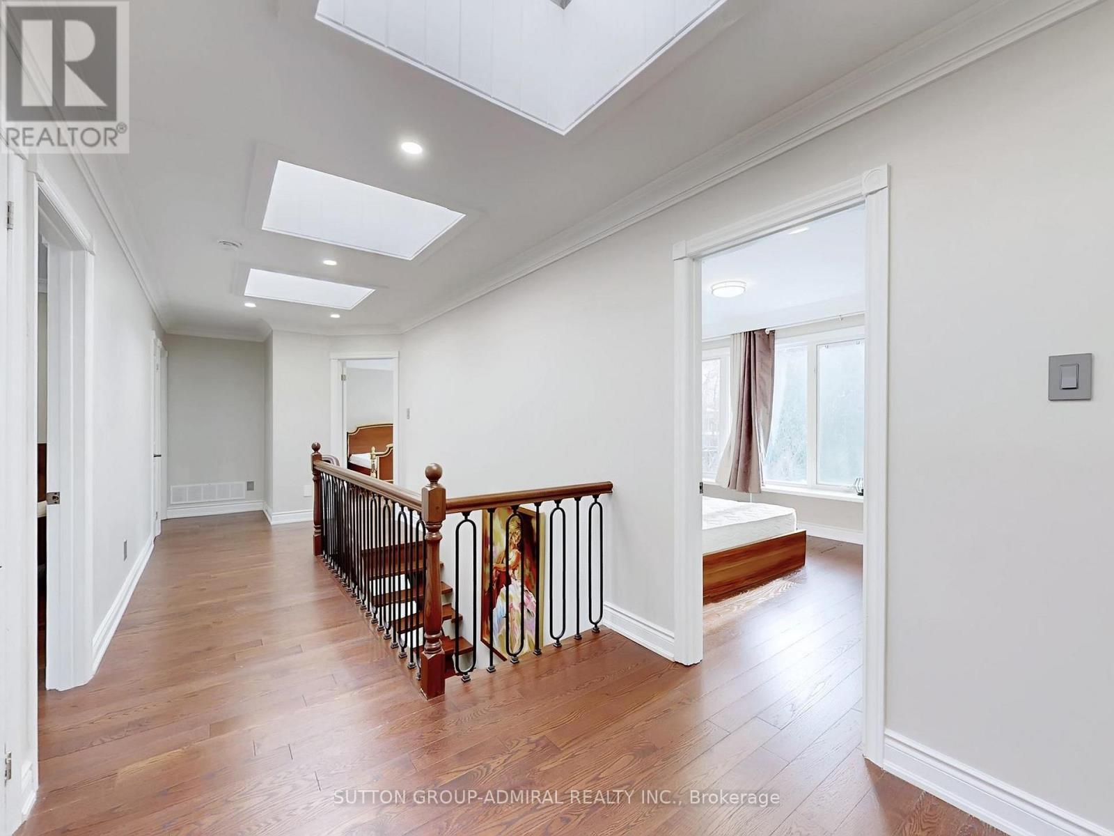 95 Caines (Main And Second Floor) Avenue, Toronto, ON - Indoor Photo Showing Other Room