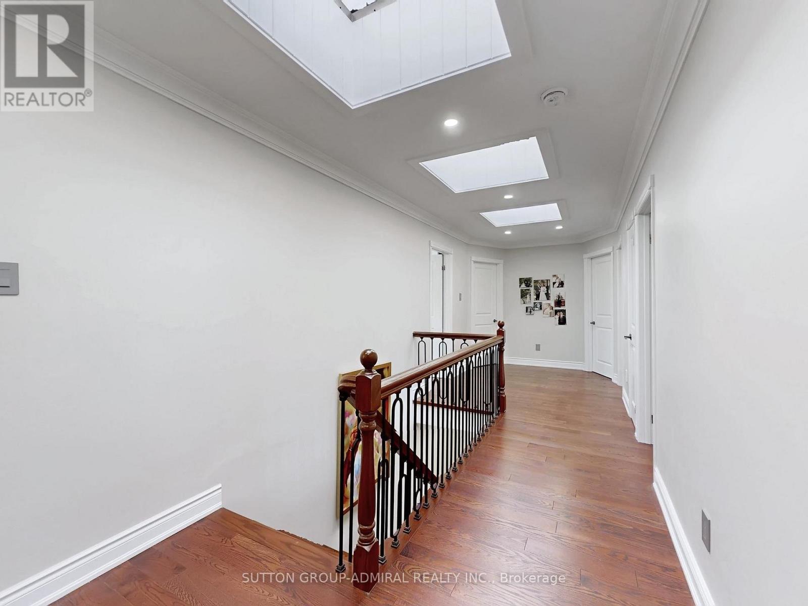 95 Caines (Main And Second Floor) Avenue, Toronto, ON - Indoor Photo Showing Other Room