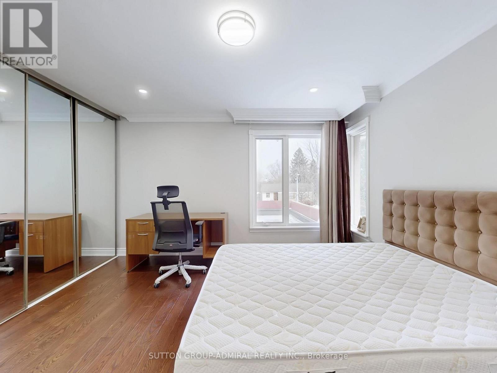 95 Caines (Main And Second Floor) Avenue, Toronto, ON - Indoor Photo Showing Bedroom