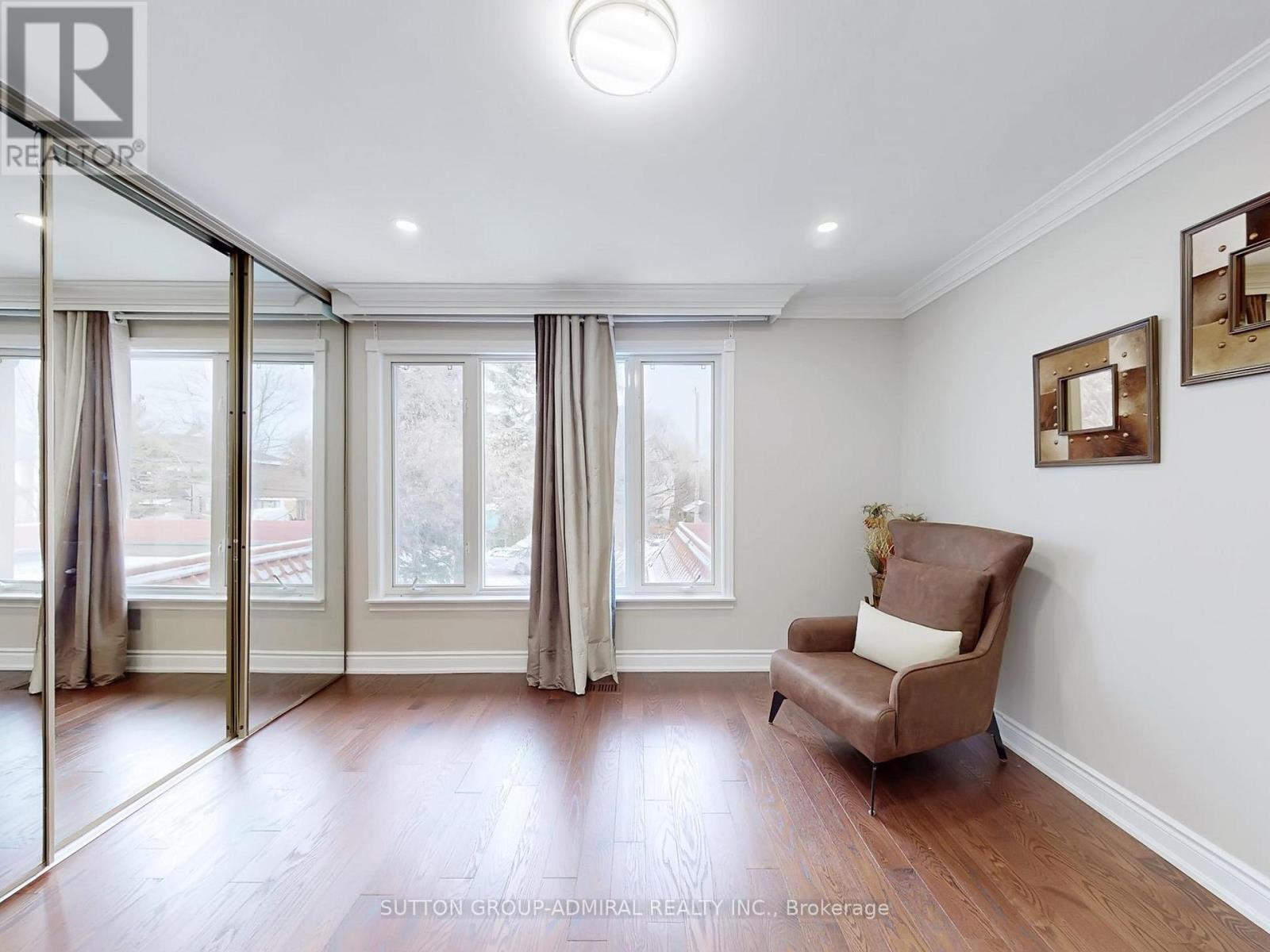 95 Caines (Main And Second Floor) Avenue, Toronto, ON - Indoor Photo Showing Other Room