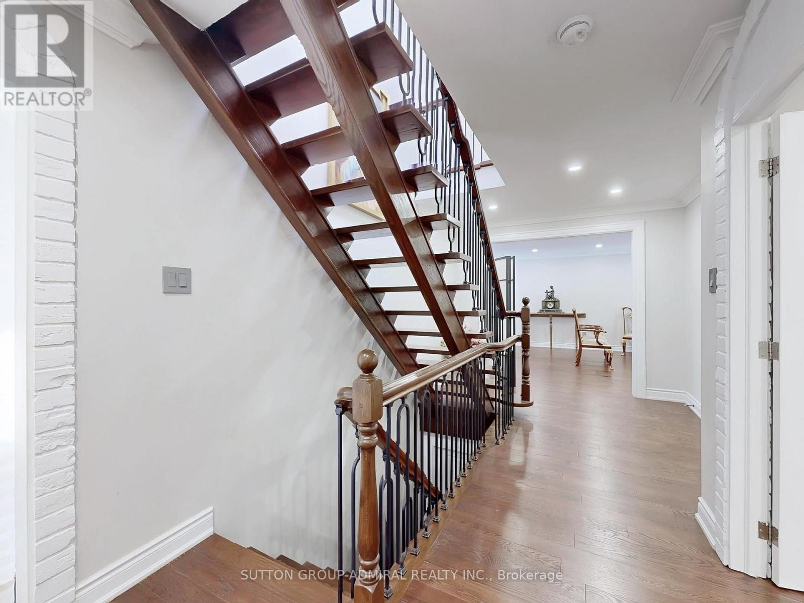 95 Caines (Main And Second Floor) Avenue, Toronto, ON - Indoor Photo Showing Other Room