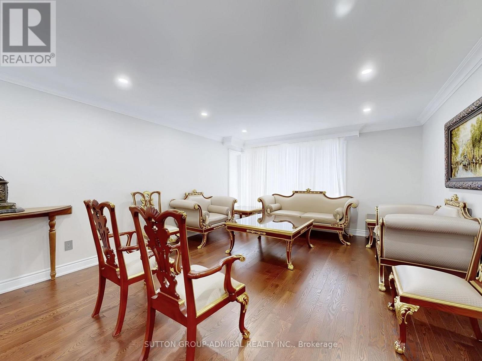 95 Caines (Main And Second Floor) Avenue, Toronto, ON - Indoor