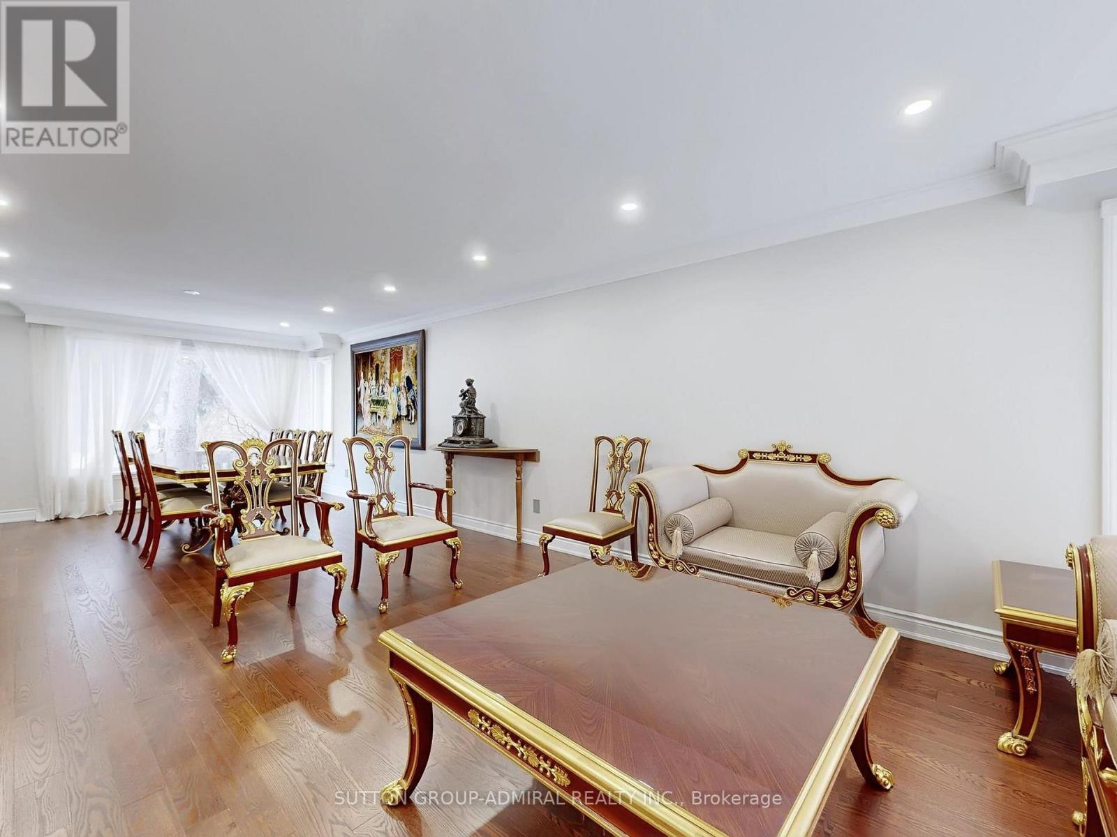 95 Caines (Main And Second Floor) Avenue, Toronto, ON - Indoor