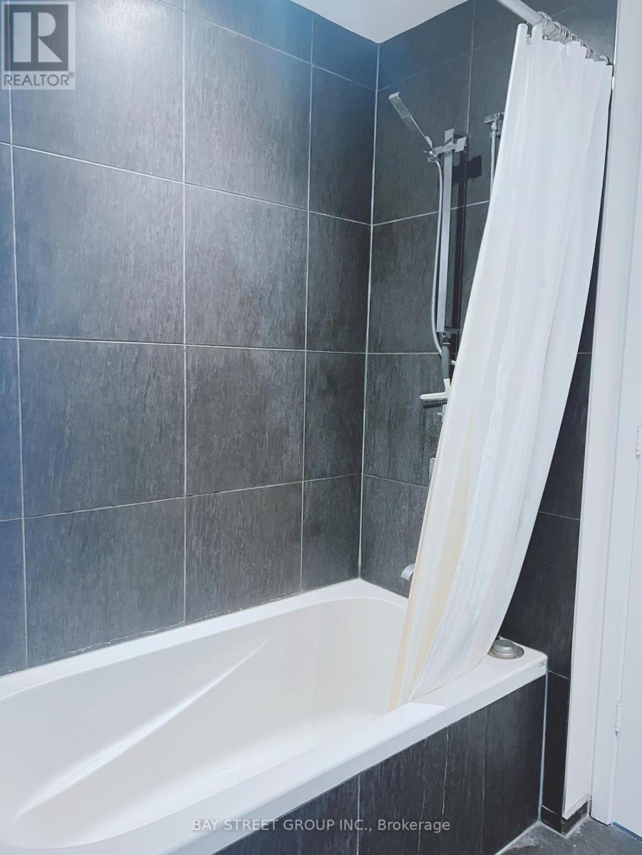 4308 - 101 Charles Street E, Toronto, ON - Indoor Photo Showing Bathroom