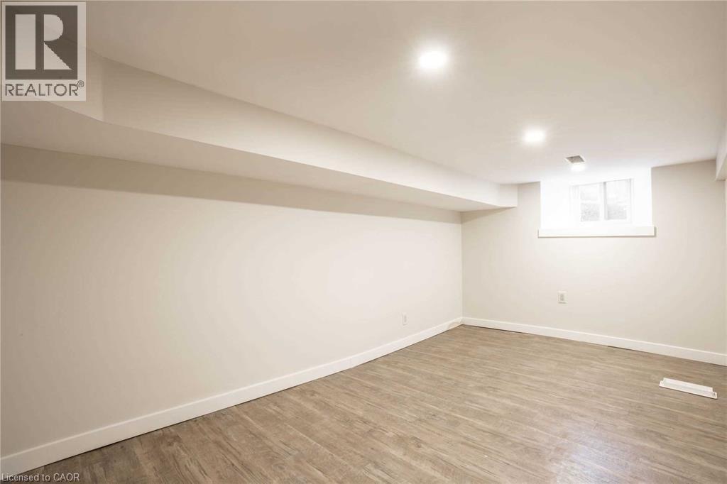 55 Wellington Street N Unit# Main, Hamilton, ON - Indoor Photo Showing Other Room