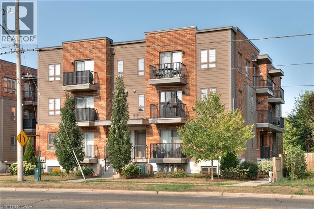 361 Lancaster Street W Unit# A14, Kitchener, ON - Outdoor With Facade