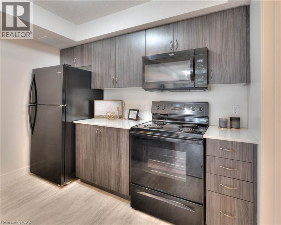 361 Lancaster Street W Unit# A14, Kitchener, ON - Indoor Photo Showing Kitchen