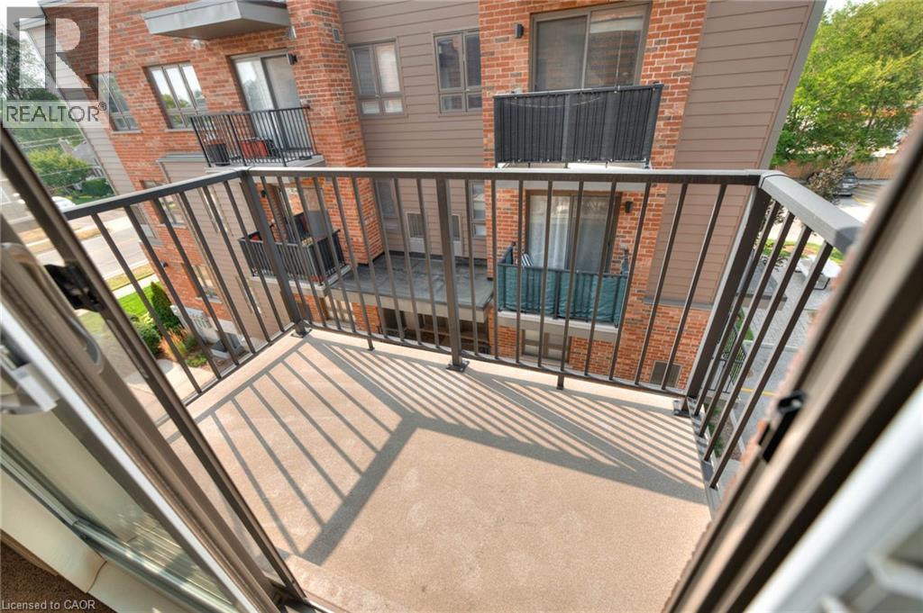 361 Lancaster Street W Unit# A14, Kitchener, ON - Outdoor With Exterior