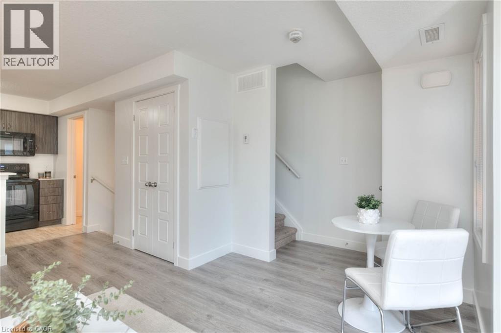 361 Lancaster Street W Unit# A14, Kitchener, ON - Indoor
