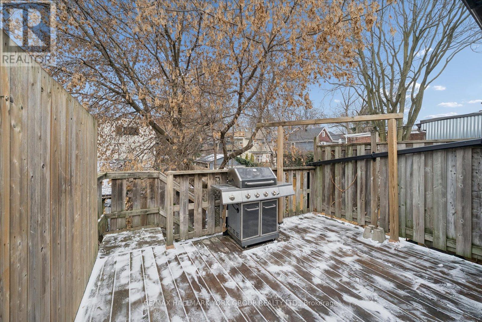 1578A Queen Street E, Toronto, ON