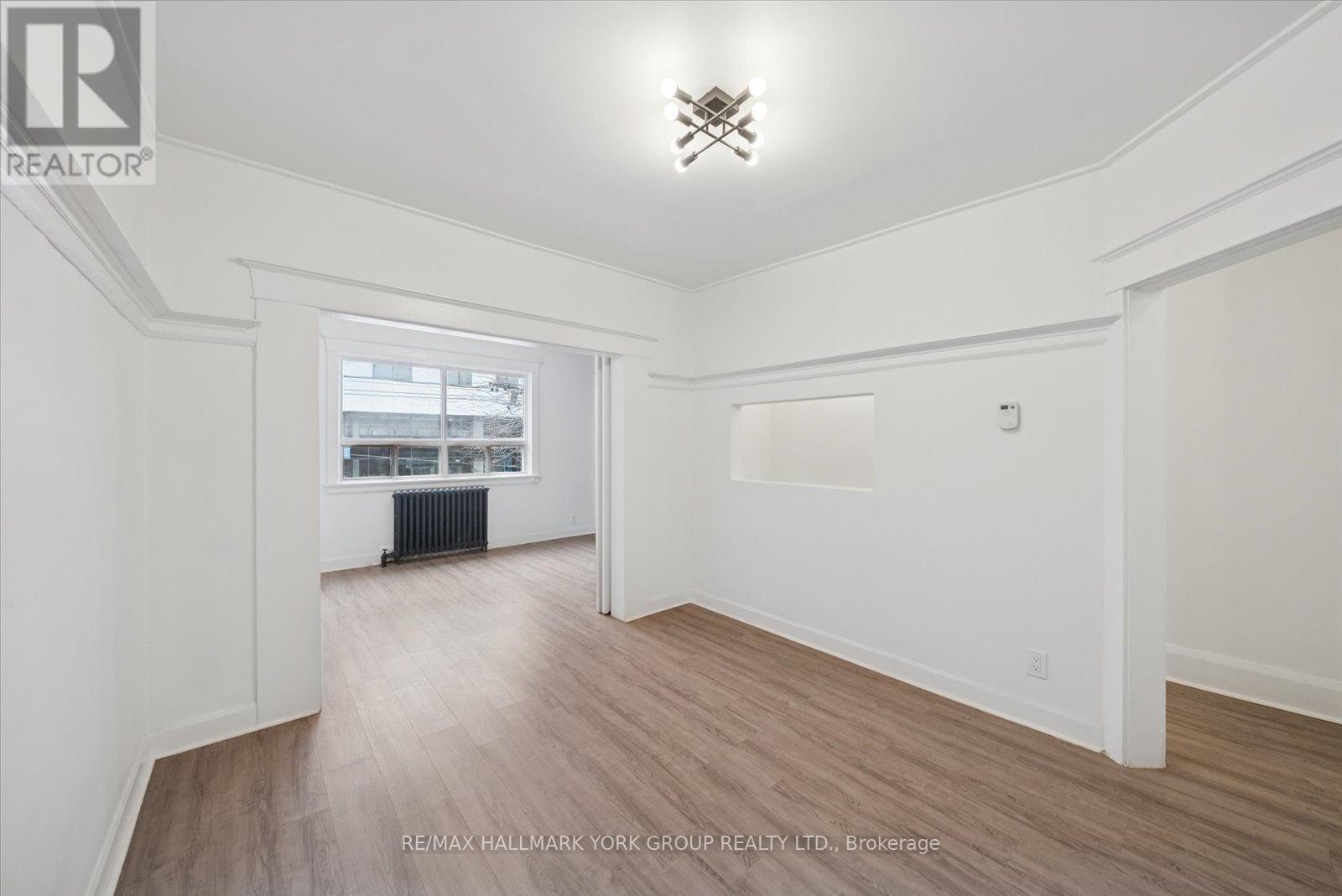 1578A Queen Street E, Toronto, ON