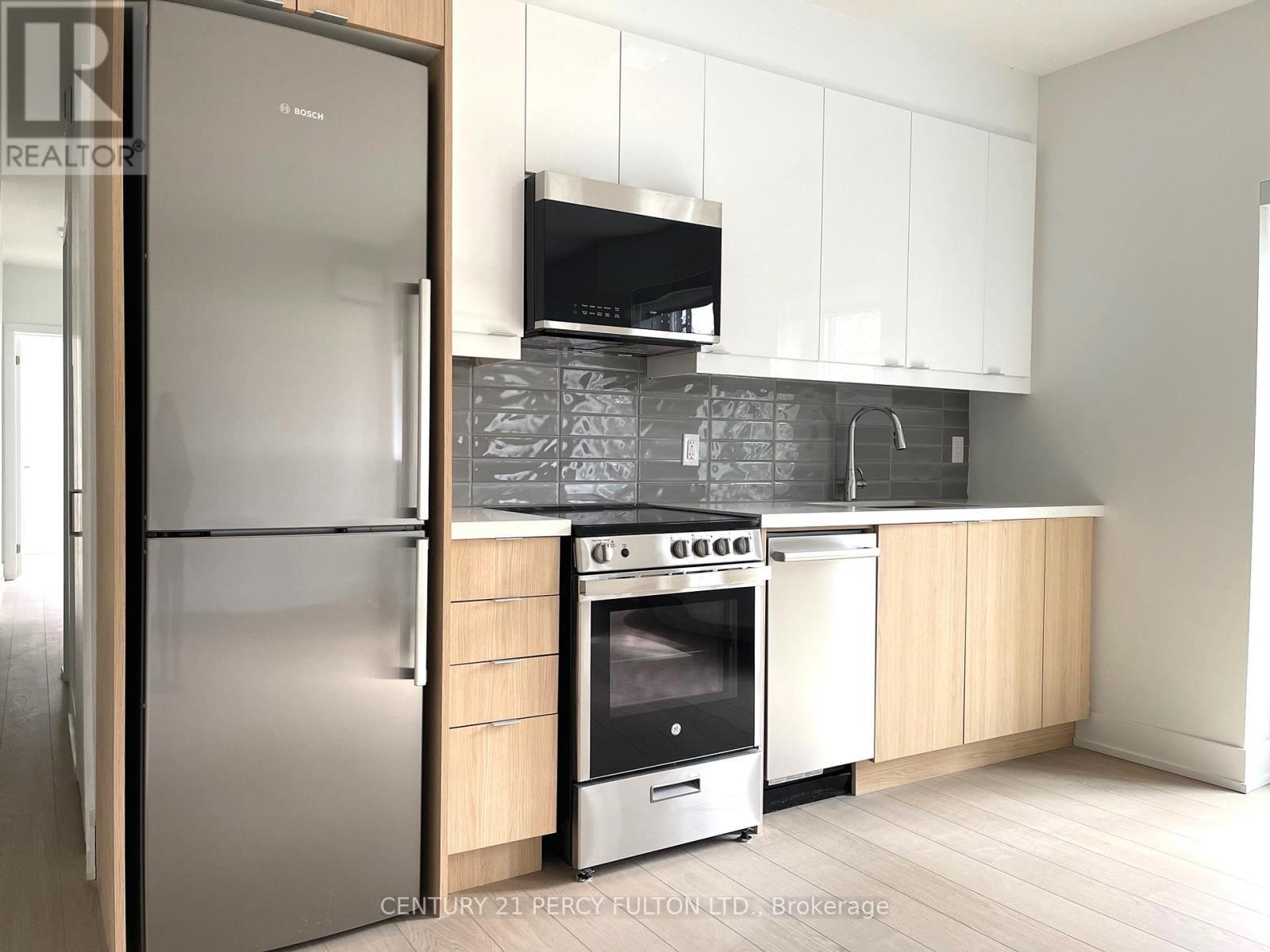 1 - 320 Roncesvalles Avenue, Toronto, ON - Indoor Photo Showing Kitchen With Stainless Steel Kitchen